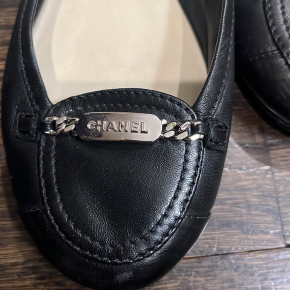 Vintage Chanel loafer - Picture 2 of 5